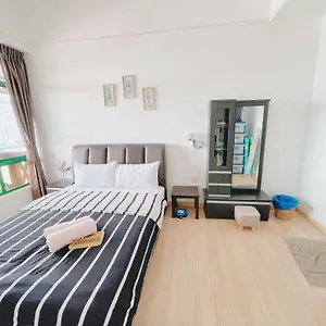 View Homestay: Balcony Near Jonker Street Malacca