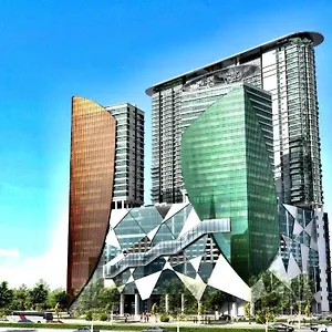 公寓 Silverscape - Luxury 3-4br With Bathtub I 6-11pax I Infinity Pool I Jonkerst - Managed By Alviv, Malacca